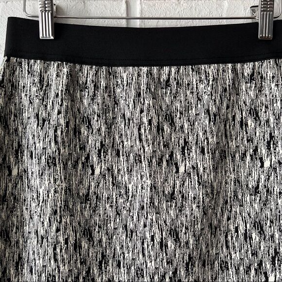 Monochromatic Black White Stretchy Print High Waist Pencil Skirt S - Picture 6 of 13